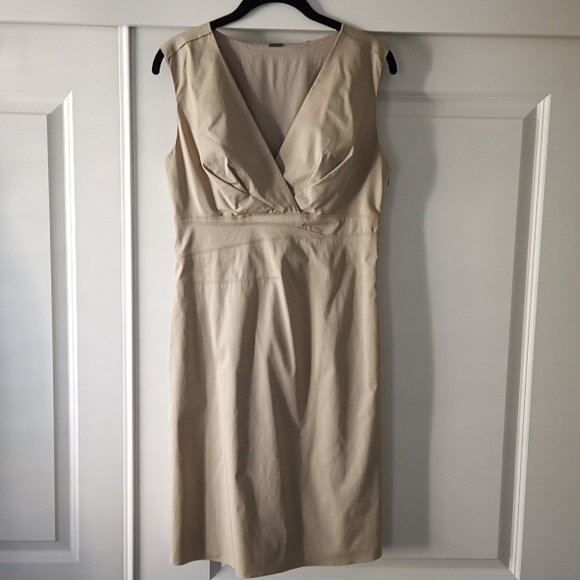 NWOT *TAN* Elie Tahari "Sonya" Stretch Cotton Blend Surplice Top Lined Dress 4 - Picture 3 of 10